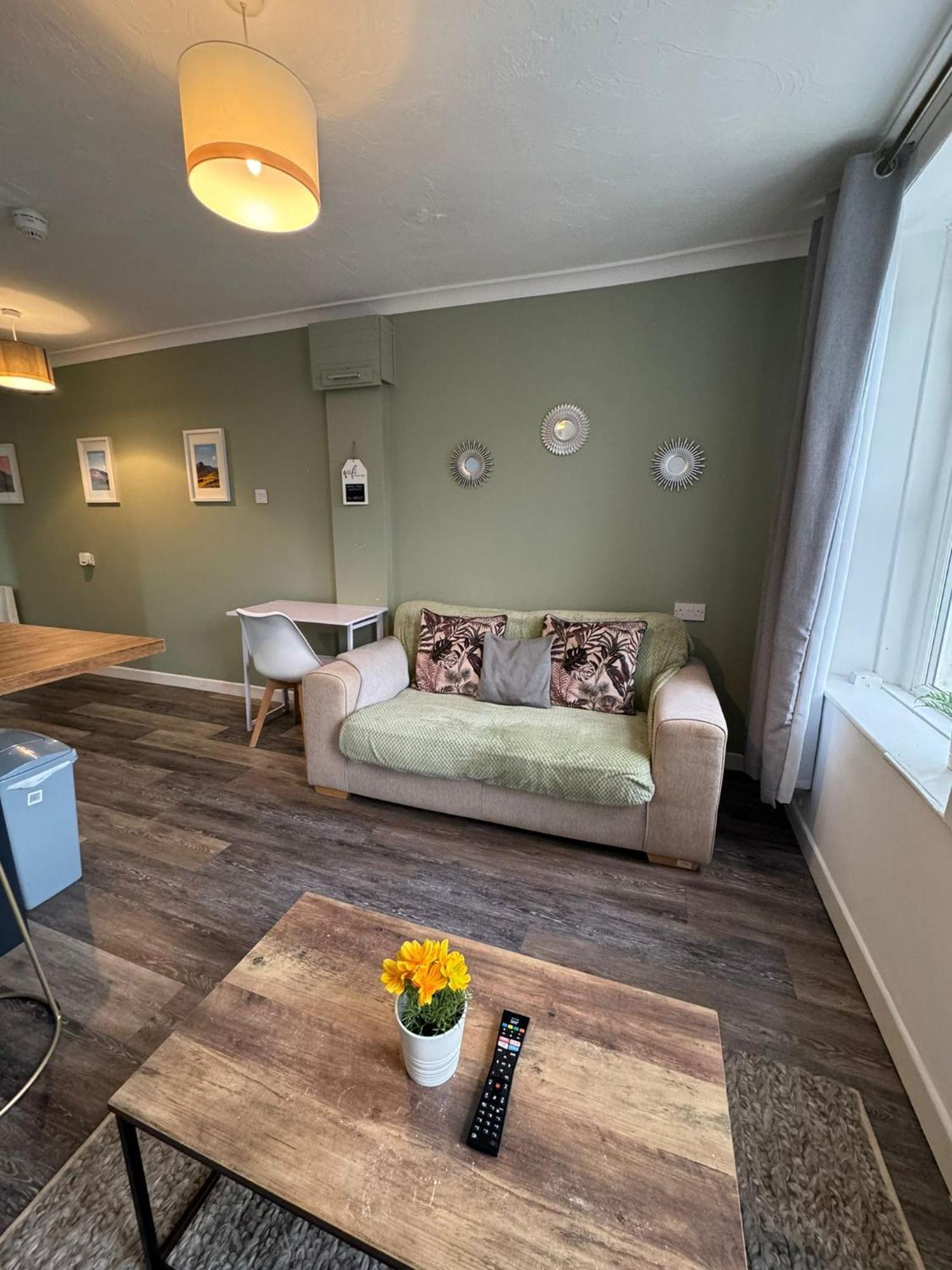 5B Queens Street, Whitehaven Bagian luar foto